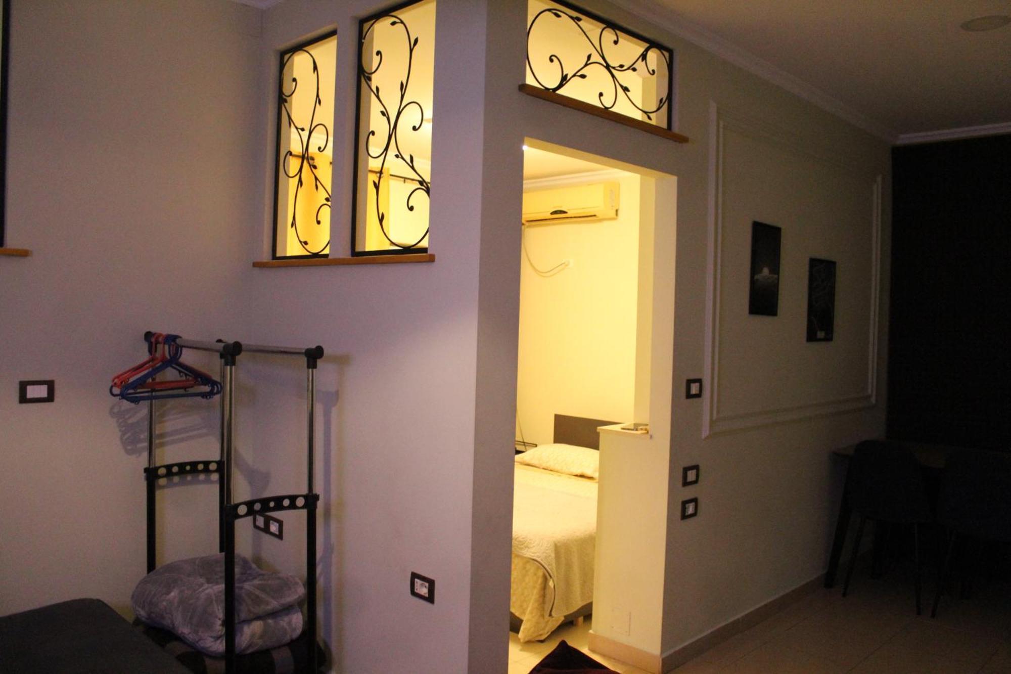 The Prism Apartment Tirana Esterno foto