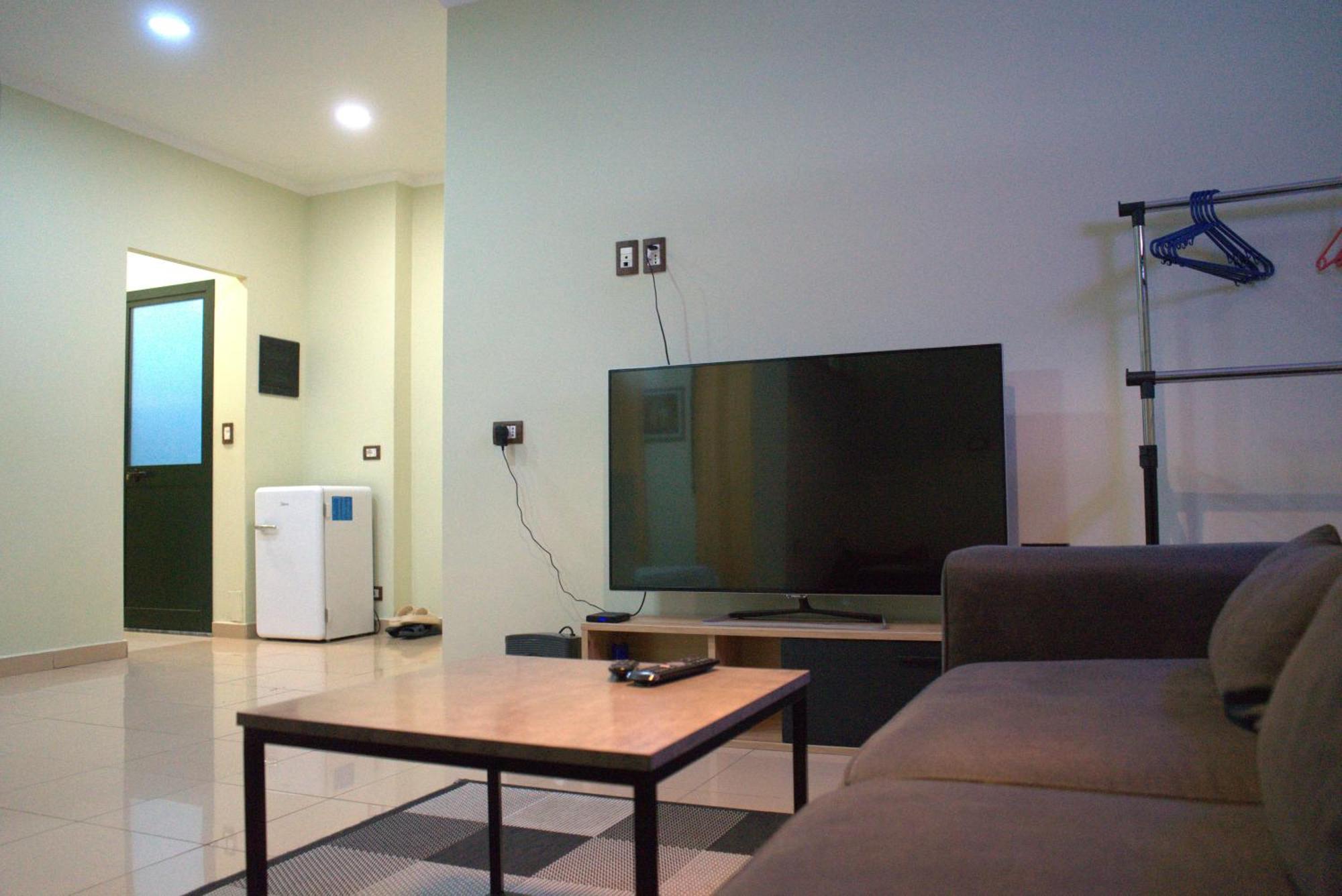 The Prism Apartment Tirana Esterno foto