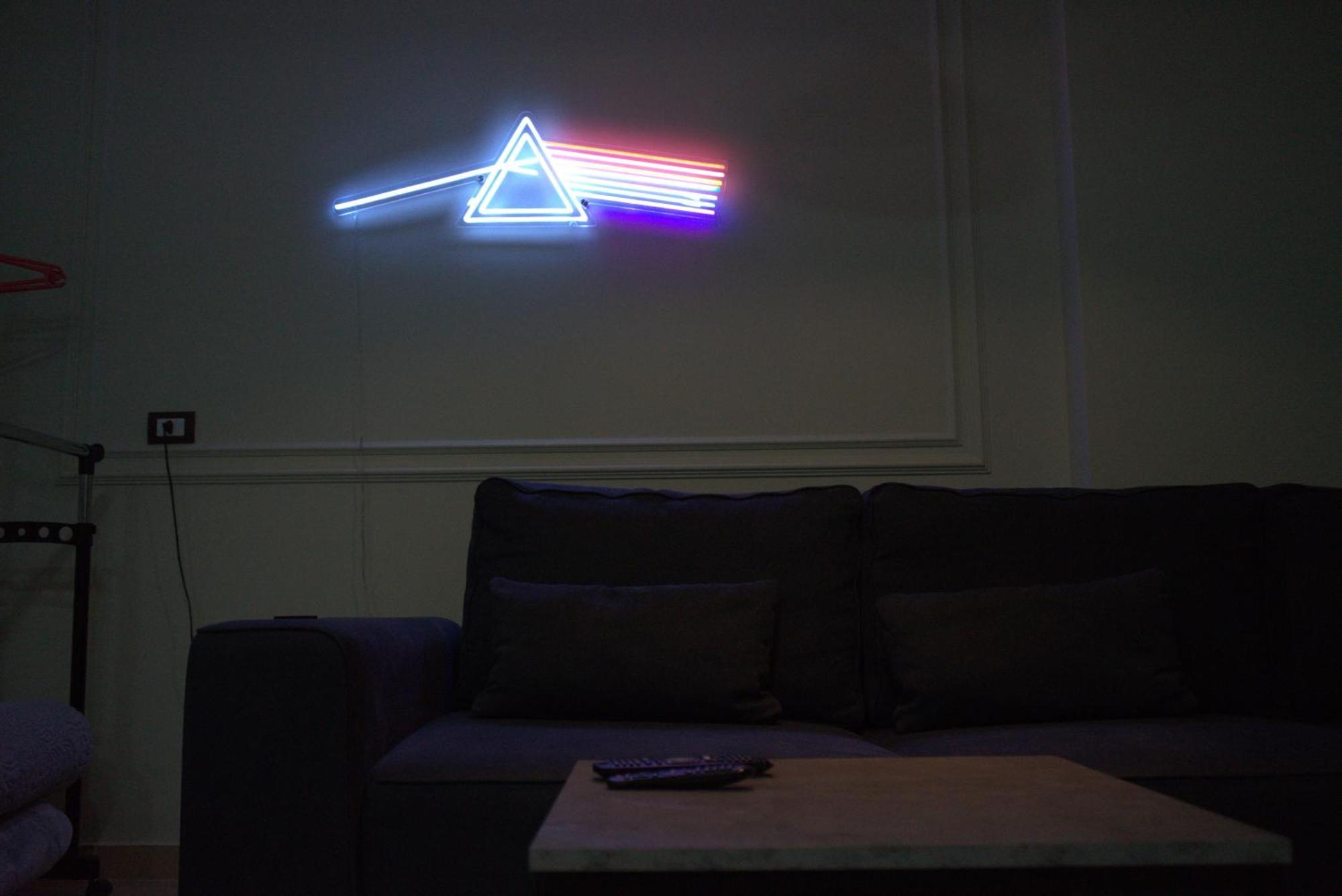 The Prism Apartment Tirana Esterno foto