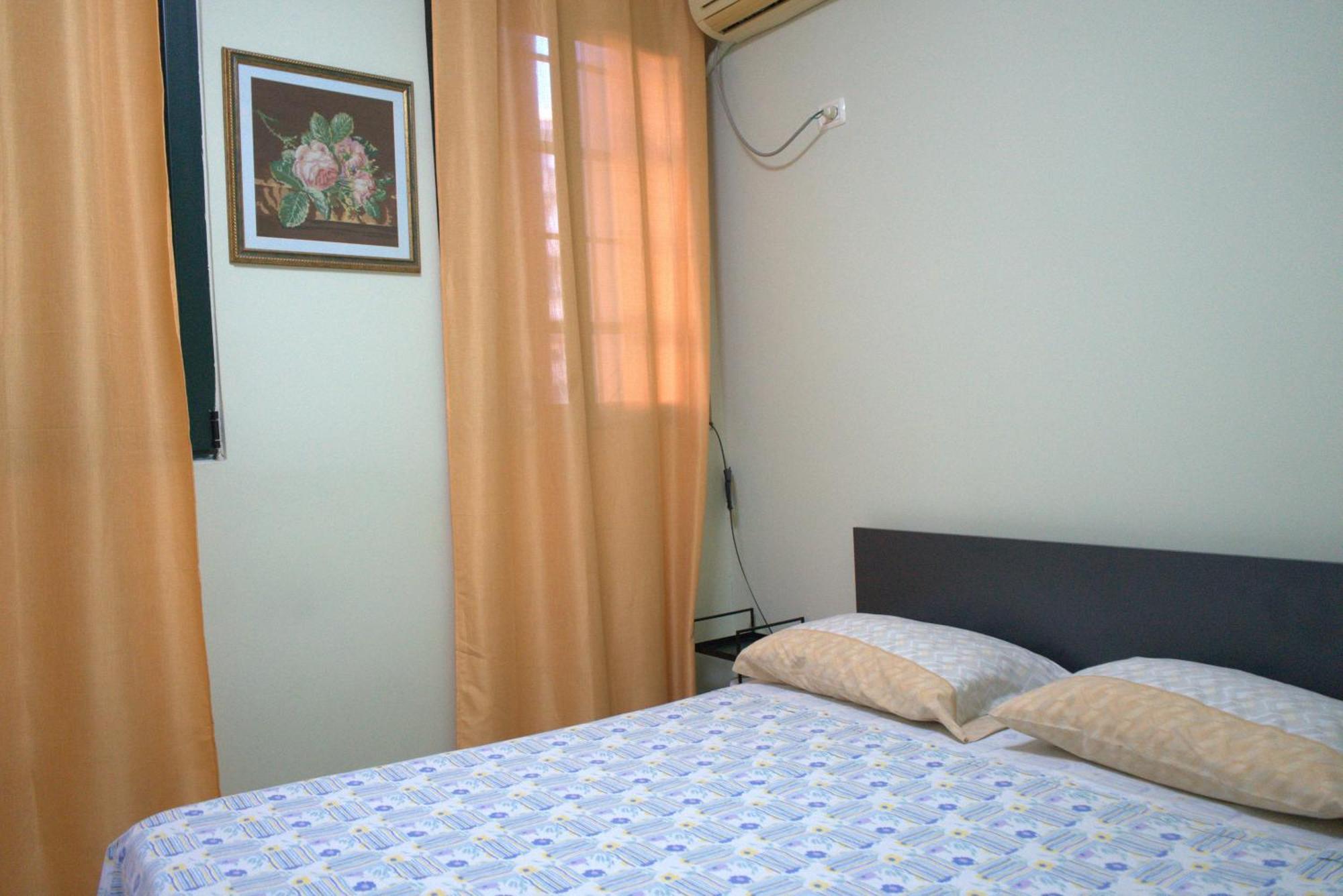 The Prism Apartment Tirana Esterno foto